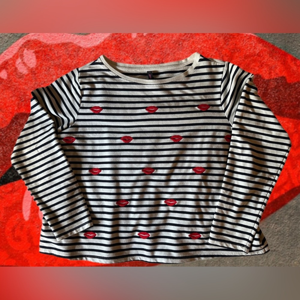 Betsey Johnson Knit Top Pullover Striped with Embroidered Red Lips Women’s 1X